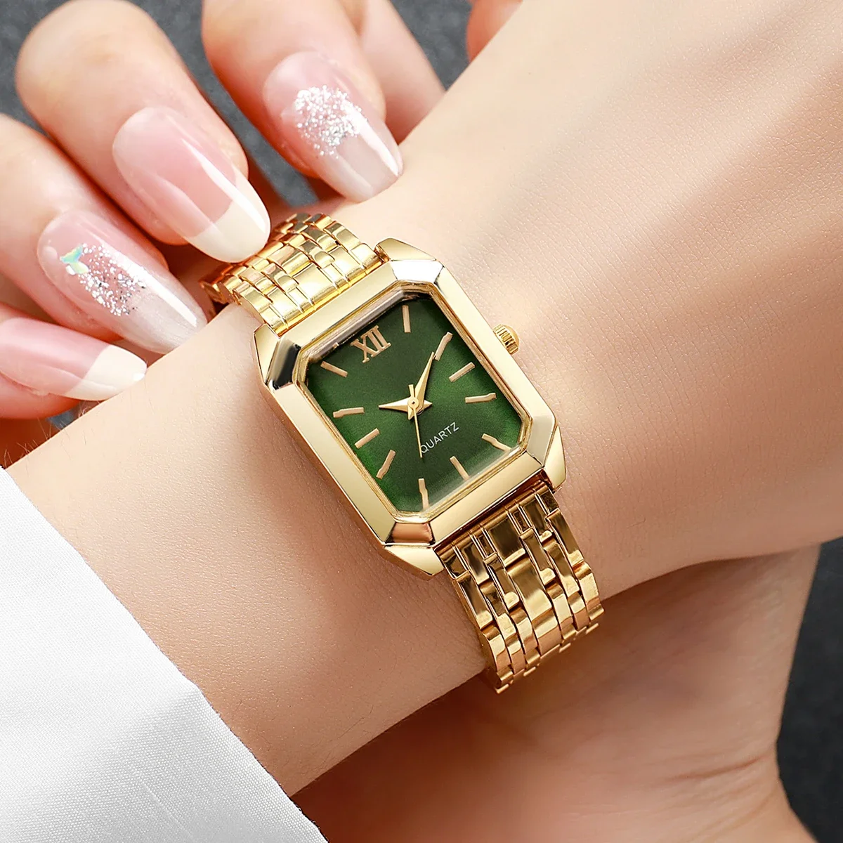 Surprise Blind Box Women Watch - Luxury Watch Women ulasan dan harga